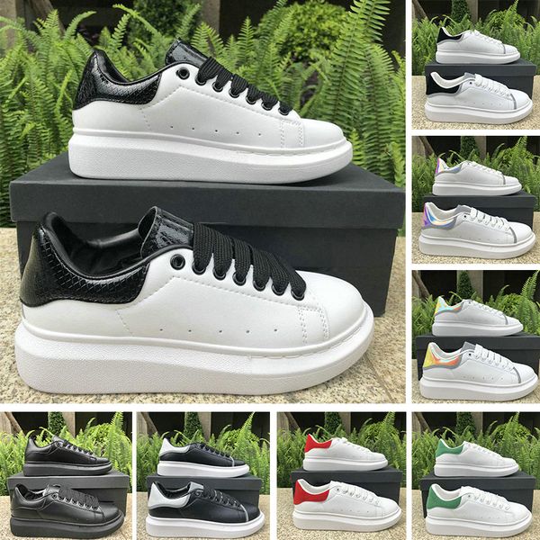 2020 luxury fashion designer men women shoes triple black white leather velvet red flat casual shoes platform sneakers girls dress trainers
2020 luxury fashion designer men women shoes triple black white leather velvet red flat casual shoes platform sneakers girls dress trainers