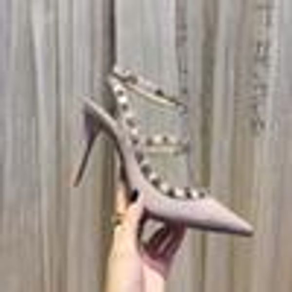 2020 fashion women pumps casual designer gold matt leather studded spikes slingback high heels shoes rx20020310, Black
2020 fashion women pumps casual designer gold matt leather studded spikes slingback high heels shoes rx20020310, Black