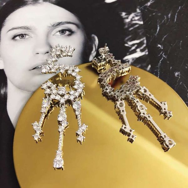 Oscila & Candelabro sophia20160121 
Oscila & Candelabro sophia20160121