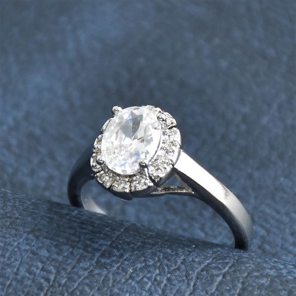 new design 2019 oval 3a zircon white gold plated fashion jewelry wedding rings for women zr112, Slivery;golden
new design 2019 oval 3a zircon white gold plated fashion jewelry wedding rings for women zr112, Slivery;golden