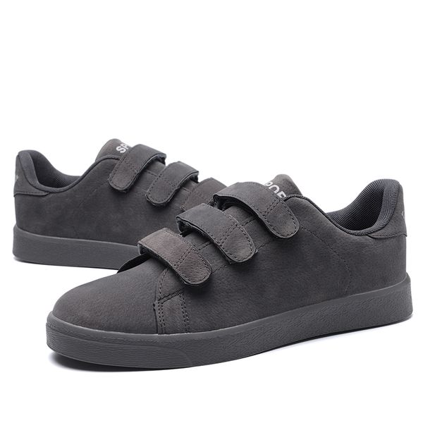 men's fashion casual shoes street leisure autumn winter sneakers man footwear male trend soft krasovki trainers new, Black
men's fashion casual shoes street leisure autumn winter sneakers man footwear male trend soft krasovki trainers new, Black