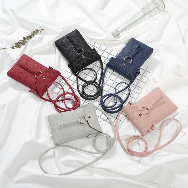2020 new korean version of the lychee pattern summer tassel bag shoulder bag small messenger packaging mobile phone female
2020 new korean version of the lychee pattern summer tassel bag shoulder bag small messenger packaging mobile phone female