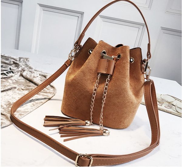 2020 mini crossbody handbags cute suede bucket bag organizer small tassel pu leather womens shoulder messenger bags bolsos
2020 mini crossbody handbags cute suede bucket bag organizer small tassel pu leather womens shoulder messenger bags bolsos