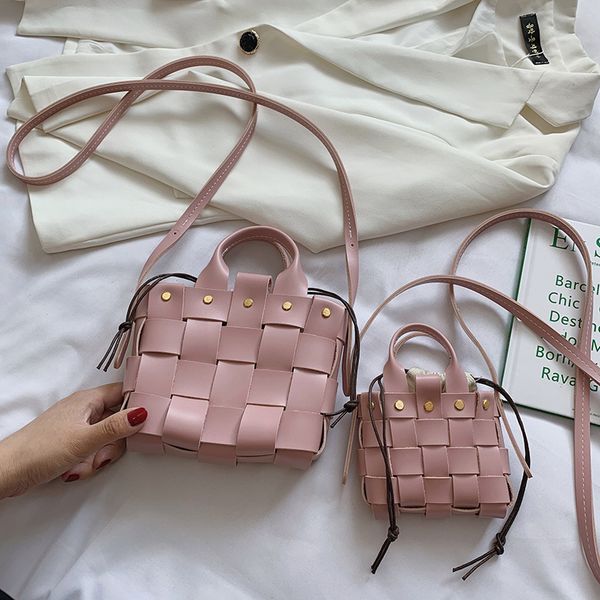 hand weaving leather tote bag summer crossbody bags for women 2020luxury designer solid color ladies handbag shoulder bag purses
hand weaving leather tote bag summer crossbody bags for women 2020luxury designer solid color ladies handbag shoulder bag purses