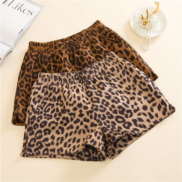 women's shorts leopard high-waist autumn and winter thick section elastic-waist lining was korean-style, White;black
women's shorts leopard high-waist autumn and winter thick section elastic-waist lining was korean-style, White;black