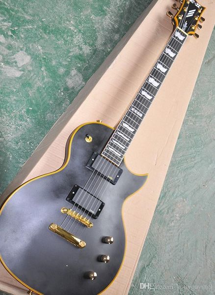 6-string black electric guitar, mahogany body and black board, emg pickup, yellow lace, mahogany fingerboard, provide personalized customiza
6-string black electric guitar, mahogany body and black board, emg pickup, yellow lace, mahogany fingerboard, provide personalized customiza