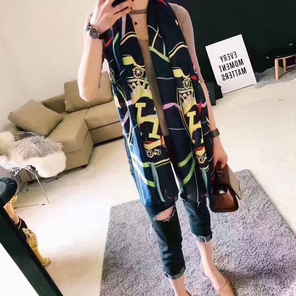 2019 fashion autumn and winter brand silk scarves timeless classic, super long shawl fashion women's soft silk scarves, Blue;gray
2019 fashion autumn and winter brand silk scarves timeless classic, super long shawl fashion women's soft silk scarves, Blue;gray