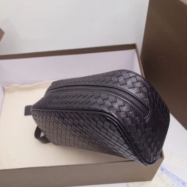 new arrival 2019 summer show fashion designer knitting genuine leather first class cowhide cosmetic bags travel case black fashion wrist bag
new arrival 2019 summer show fashion designer knitting genuine leather first class cowhide cosmetic bags travel case black fashion wrist bag