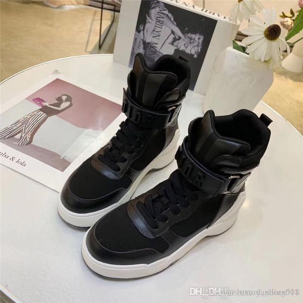 luxury shoes designer shoes boots sneakers superstar fashion leather women casual shoes autumn and winter style with box, Black
luxury shoes designer shoes boots sneakers superstar fashion leather women casual shoes autumn and winter style with box, Black