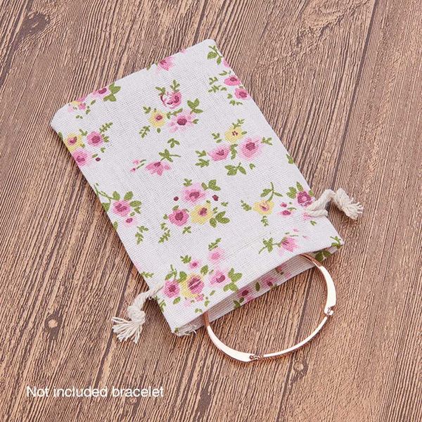 30 pcs craft pouches floral printed adjustable jewelry burlap bags diy drawstring candy natural party favour gift packing
30 pcs craft pouches floral printed adjustable jewelry burlap bags diy drawstring candy natural party favour gift packing