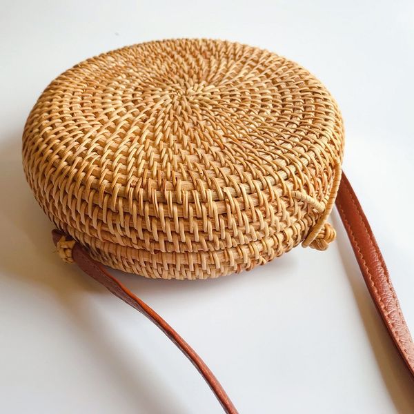 gril bag handwoven bali round retro rattan straw beach crossbody bag (b
gril bag handwoven bali round retro rattan straw beach crossbody bag (b