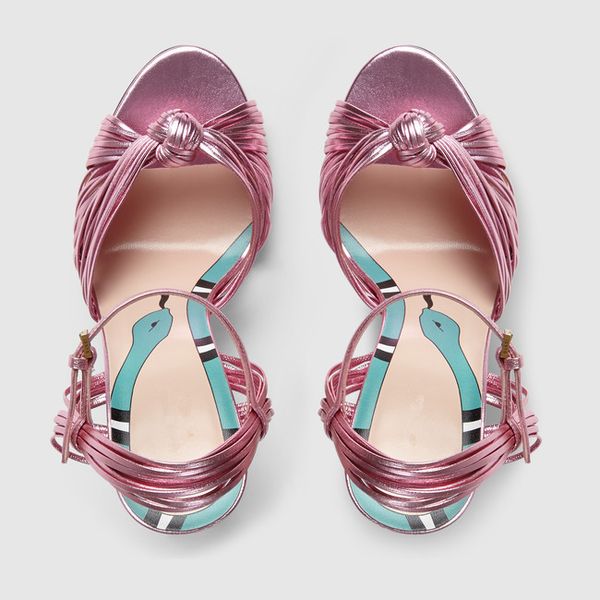 2022 lady patent catwalk models lucky sandals classic lip snake open toe wedding .5cm stiletto high heels sandals purple 01 34-43, Black
2022 lady patent catwalk models lucky sandals classic lip snake open toe wedding .5cm stiletto high heels sandals purple 01 34-43, Black