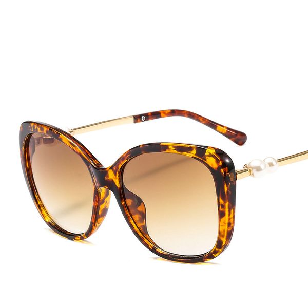 square sunglasses oversized big frame vintage women brand 2018 new fashion trendy popular sun glasses uv400 fml, White;black
square sunglasses oversized big frame vintage women brand 2018 new fashion trendy popular sun glasses uv400 fml, White;black