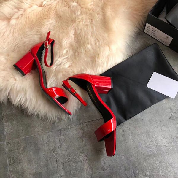 Sandálias dh__wholesale
Sandálias dh__wholesale