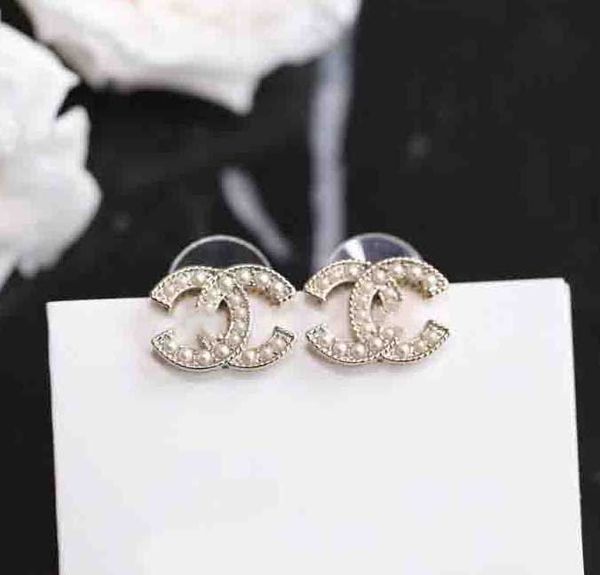 quality drop earring with color diamond in two pairs for women charm earring wedding jewelry gift drop shipping
quality drop earring with color diamond in two pairs for women charm earring wedding jewelry gift drop shipping