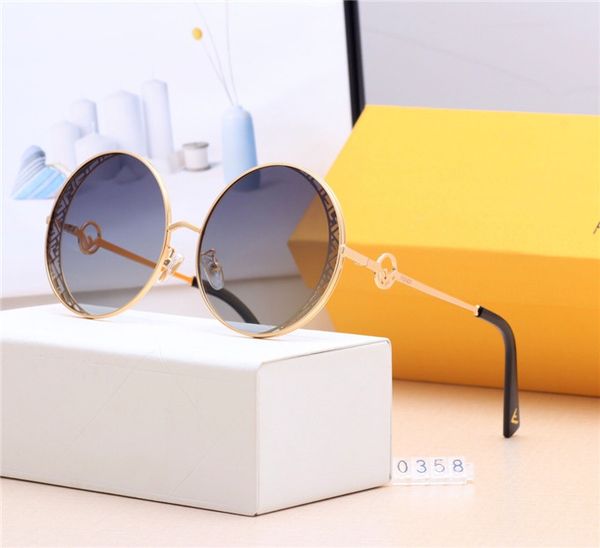 G2 FENDI солнцезащитные очки Дизайнер очки Золото вспышки стекло объектива для женщин людей Зеркало солнцезащитные очки круглый унисекс sunglasse
G2 FENDI солнцезащитные очки Дизайнер очки Золото вспышки стекло объектива для женщин людей Зеркало солнцезащитные очки круглый унисекс sunglasse