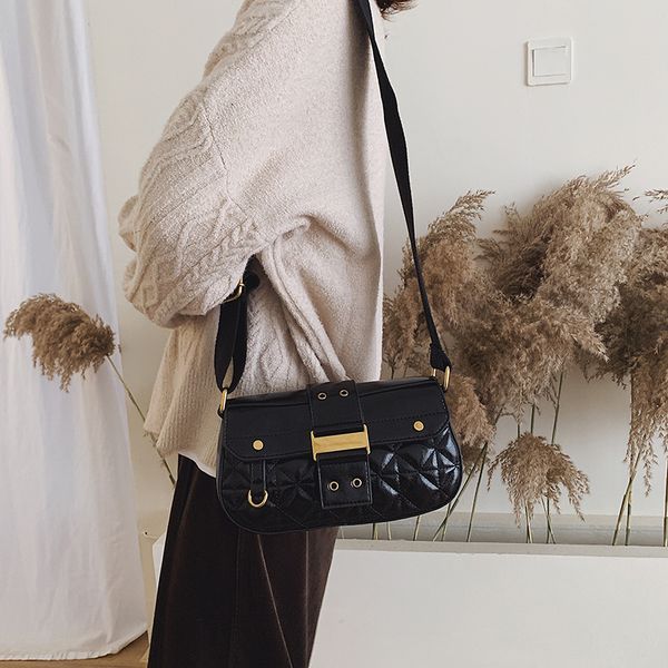 classic diamond pattern women plaid messenger bag big square female shoulder bags rhombus lattice large size lady handbag
classic diamond pattern women plaid messenger bag big square female shoulder bags rhombus lattice large size lady handbag