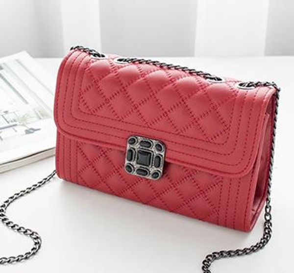 designer women's bag 2020 new arrival diamond chain fashion luxury small square bag shoulder messenger bag
designer women's bag 2020 new arrival diamond chain fashion luxury small square bag shoulder messenger bag