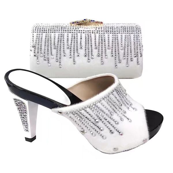 fashion royal blue women fur pumps and bag with rhinestone decoration african shoes match handbag set for dress v2083-,heel 12cm, Black
fashion royal blue women fur pumps and bag with rhinestone decoration african shoes match handbag set for dress v2083-,heel 12cm, Black
