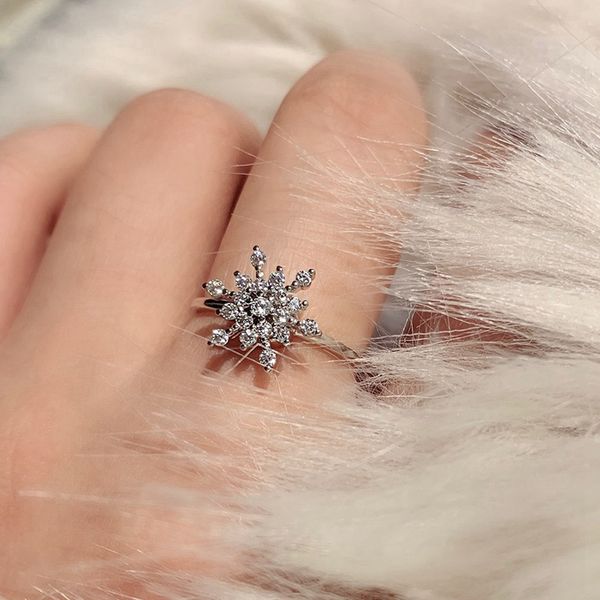 shiny rhinestone rotatable cubic zircon snowflake ring for women open adjustable finger ring wedding jewelry, Golden;silver
shiny rhinestone rotatable cubic zircon snowflake ring for women open adjustable finger ring wedding jewelry, Golden;silver