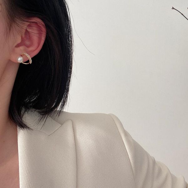 elegant gold color bending full crystal imitation pearl wave line small stud earrings for women girl fashion jewelry, Golden;silver
elegant gold color bending full crystal imitation pearl wave line small stud earrings for women girl fashion jewelry, Golden;silver