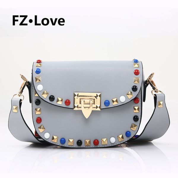 colorfull широкий полосатый ремень сумки на ремне для женщин crossbody сумка кожа pu кошельки с rivet цепочкой сумочка для дам партии
colorfull широкий полосатый ремень сумки на ремне для женщин crossbody сумка кожа pu кошельки с rivet цепочкой сумочка для дам партии