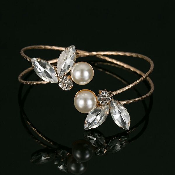 iced out pearl bridal wedding bracelets for women luxury designer bling dimaond pearls gold cuff bracelet engagement gem jewelry love gift, Golden;silver
iced out pearl bridal wedding bracelets for women luxury designer bling dimaond pearls gold cuff bracelet engagement gem jewelry love gift, Golden;silver