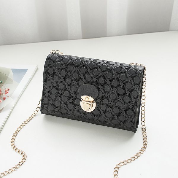 2020 women's embossed korean-style chain square sling crossbody bag spring and summer new one-shoulder messenger bag
2020 women's embossed korean-style chain square sling crossbody bag spring and summer new one-shoulder messenger bag
