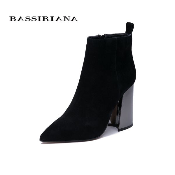 bassiriana 2020 spring new black leather women's fashion high heels pointed toe square high heels
bassiriana 2020 spring new black leather women's fashion high heels pointed toe square high heels