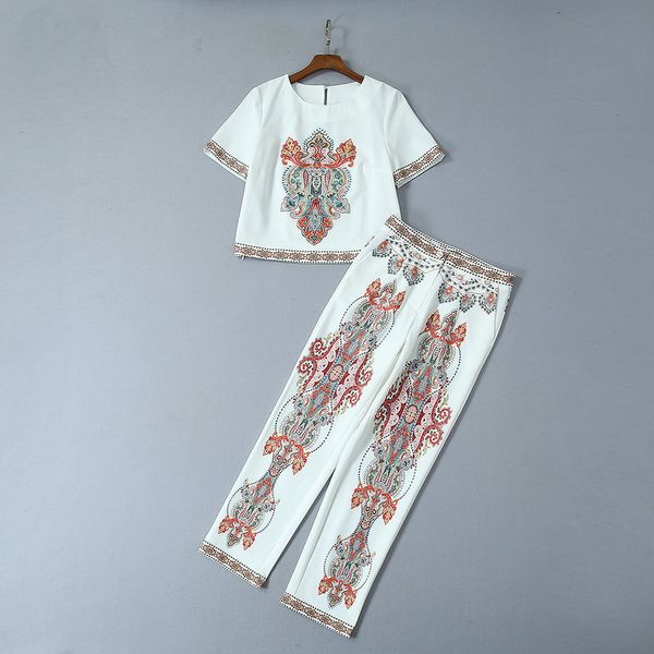 europe and the united states women's clothing new for summer 2019 short sleeve beaded t-shirt nine minutes of pants printed suit, White
europe and the united states women's clothing new for summer 2019 short sleeve beaded t-shirt nine minutes of pants printed suit, White