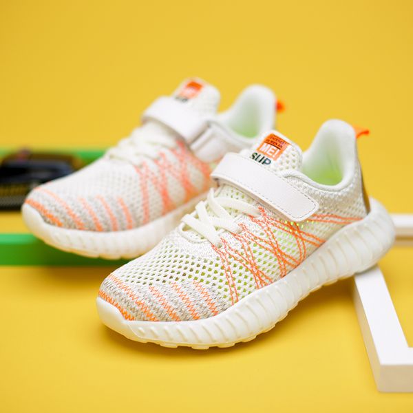2020 new kids girls sneakers summer kids girls running shoes flats sneakers soft bottom child sport shoes for boy, Black;red
2020 new kids girls sneakers summer kids girls running shoes flats sneakers soft bottom child sport shoes for boy, Black;red