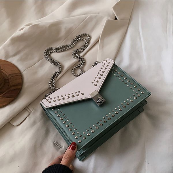 2020 vintage crossbody bags for women travel handbags leather chain new fashion ladies rivet lock small shoulder messenger bags
2020 vintage crossbody bags for women travel handbags leather chain new fashion ladies rivet lock small shoulder messenger bags