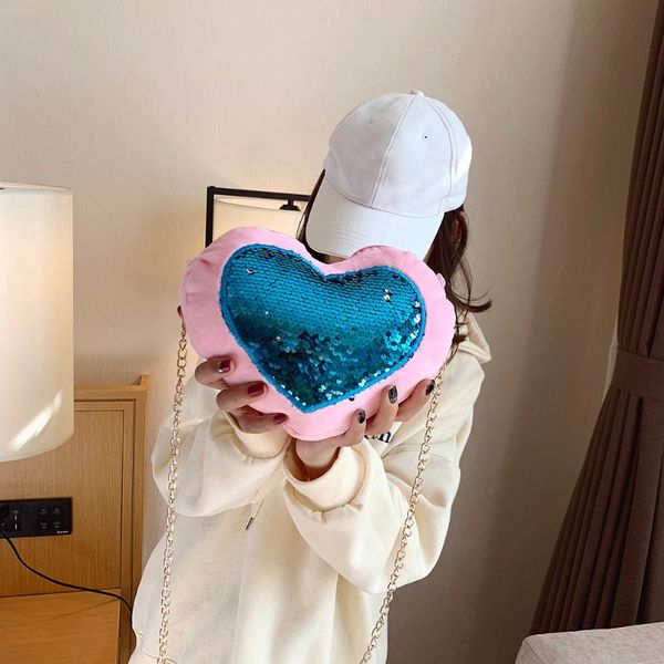 женщины цепи наплечные сумки зима мини плюшевые милые сердца маленькие блестки молния crossbody сумки для отдыха и путешествий
женщины цепи наплечные сумки зима мини плюшевые милые сердца маленькие блестки молния crossbody сумки для отдыха и путешествий