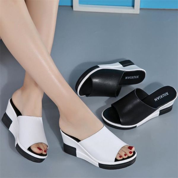 2019 summer leather wedges women slippers thick-soled platform sandals sandals women word mujer s060, Black
2019 summer leather wedges women slippers thick-soled platform sandals sandals women word mujer s060, Black