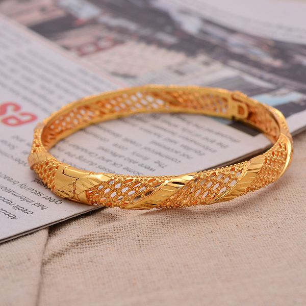 24k 1pcs middle east arab dubai bracelet gold color bangles for women bride girl african gold color jewelry trendy gifts, Black
24k 1pcs middle east arab dubai bracelet gold color bangles for women bride girl african gold color jewelry trendy gifts, Black