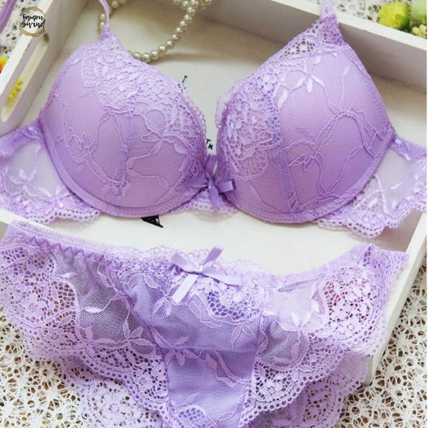 lingerie set women lace three quarters adjusted-straps underwire bra and see-through lace panty bra set, Red;black
lingerie set women lace three quarters adjusted-straps underwire bra and see-through lace panty bra set, Red;black