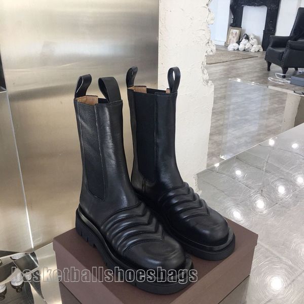 2019 designer boots shoes women sneakers casual trainers sports real leather athletic triple walking outdoor shoes 5cm y, Black
2019 designer boots shoes women sneakers casual trainers sports real leather athletic triple walking outdoor shoes 5cm y, Black