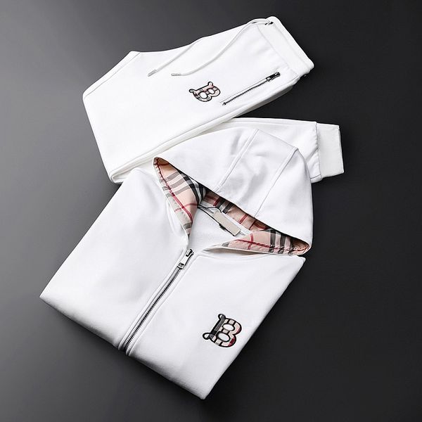 Модный дизайнер мужской спортивный костюм весна осень повседневная мода спортивная одежда мужские костюмы устанавливает высокое качество размер M-3XL
Модный дизайнер мужской спортивный костюм весна осень повседневная мода спортивная одежда мужские костюмы устанавливает высокое качество размер M-3XL