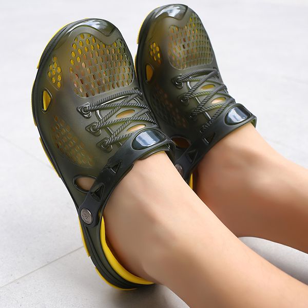 2019 new summer men's casual fashion breathable non-slip outdoor lightweight comfortable non-slip slippers hole shoes large size, Black
2019 new summer men's casual fashion breathable non-slip outdoor lightweight comfortable non-slip slippers hole shoes large size, Black