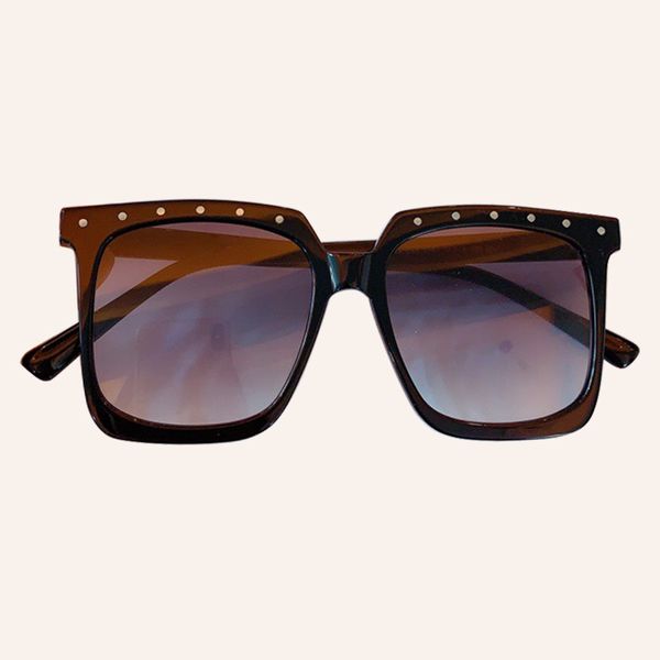 новые квадратные солнцезащитные очки женщины бренд дизайнер ретро негабаритные модные заклепки солнцезащитные очки lunette de soleil femme, White;black
новые квадратные солнцезащитные очки женщины бренд дизайнер ретро негабаритные модные заклепки солнцезащитные очки lunette de soleil femme, White;black