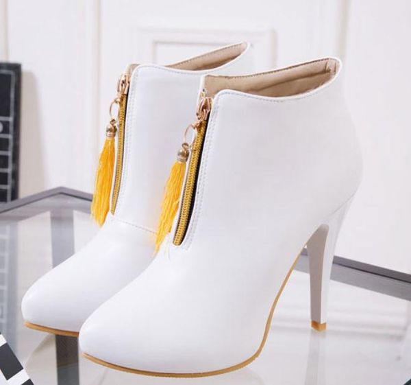 2018 women's boots in winter with new style high heel fine heel pointed end keep warm non-slip, Black
2018 women's boots in winter with new style high heel fine heel pointed end keep warm non-slip, Black