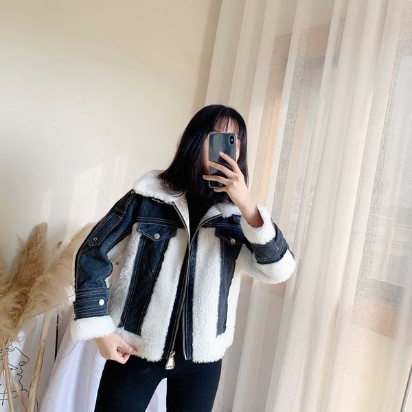 autumn and winter 2019 new wool grain sheep shearing fur women's short coat composite fur one-piece coat cowboy, Black
autumn and winter 2019 new wool grain sheep shearing fur women's short coat composite fur one-piece coat cowboy, Black