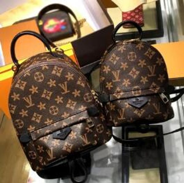 2019 NEW W12LOUIS VUITTON SUP REME old flower backpack MICHAEL 0 KOR shoulder bag clutch handbag luxury travel package LOUIS GUC
CI
2019 NEW W12LOUIS VUITTON SUP REME old flower backpack MICHAEL 0 KOR shoulder bag clutch handbag luxury travel package LOUIS GUC
CI