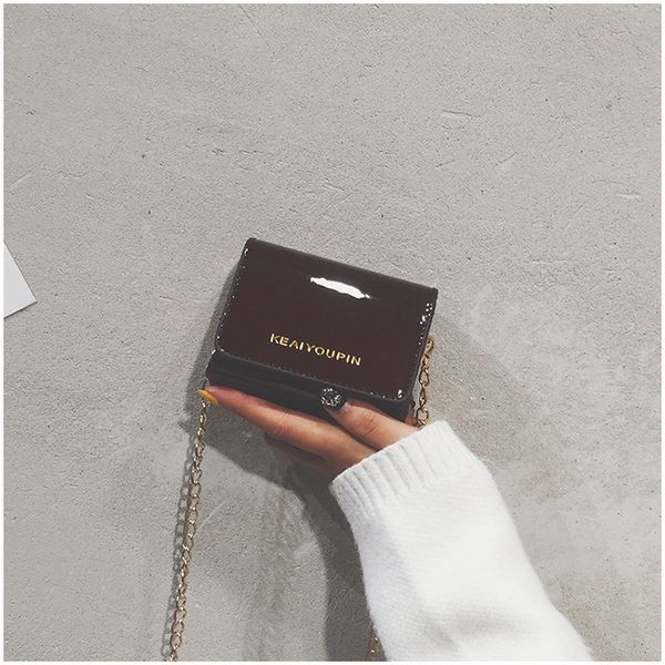 retro bag women's 2018 new style korean-style patent leather crossbody bag chain mini square sling
retro bag women's 2018 new style korean-style patent leather crossbody bag chain mini square sling
