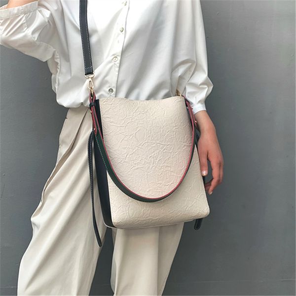 anawishare women leather handbags bucket shoulder bags crossbody bags for women messenger bag bolsa feminina bolsos mujer
anawishare women leather handbags bucket shoulder bags crossbody bags for women messenger bag bolsa feminina bolsos mujer
