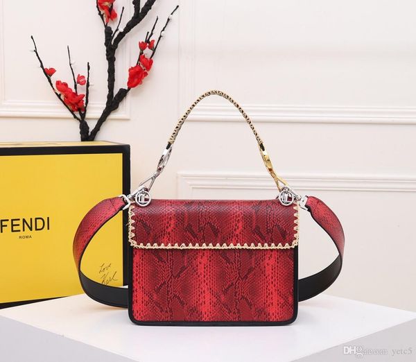 18fw woman's designers luxury handbag 2020 fashion new leather woman handbags crocodiles pattern shoulder messenger ba
18fw woman's designers luxury handbag 2020 fashion new leather woman handbags crocodiles pattern shoulder messenger ba