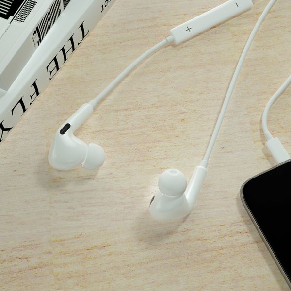 bluetooth wired in-ear earphones lighting headphone with microphone stereo headset earphone universal for phone
bluetooth wired in-ear earphones lighting headphone with microphone stereo headset earphone universal for phone