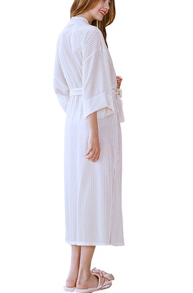 ladies long nightgown autumn spring thin striped half sleeves velvet kimono bathrobe pajamas cardigan sleepwear leisure with belt wholesale, Black;red
ladies long nightgown autumn spring thin striped half sleeves velvet kimono bathrobe pajamas cardigan sleepwear leisure with belt wholesale, Black;red