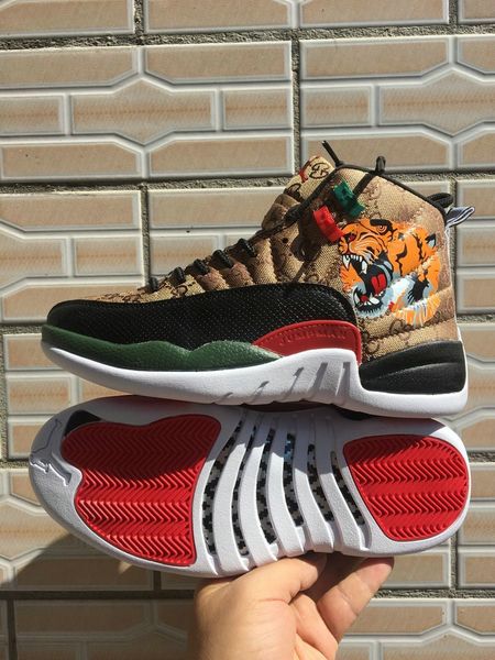2019 new 12 x gs generation of snake tiger retro men basketball shoes 12s mens snakeskin multicolor sport designer sneakers with box, Black
2019 new 12 x gs generation of snake tiger retro men basketball shoes 12s mens snakeskin multicolor sport designer sneakers with box, Black