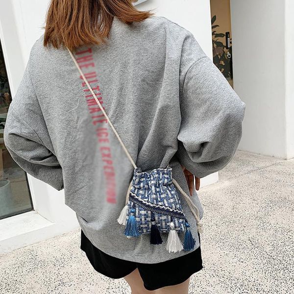 лето шнурок сумки на ремне для женщин 2020 мода женская холст кисточки crossbody сумки сумка bolsa feminina
лето шнурок сумки на ремне для женщин 2020 мода женская холст кисточки crossbody сумки сумка bolsa feminina